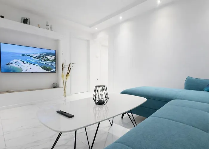 Lucija Apartman